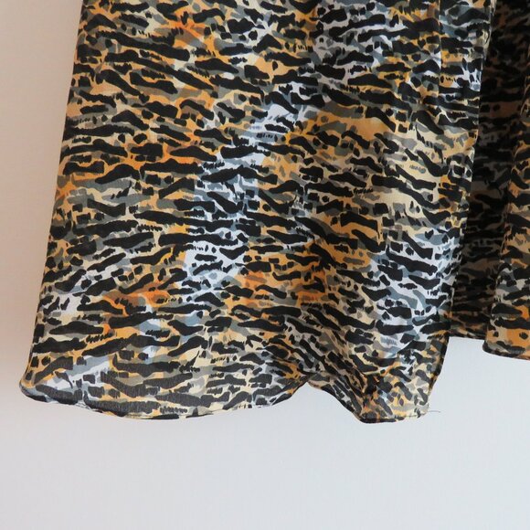 SALONI Lea 100% Silk Crepe Mini Wrap Dress in Ink Tiger Print - Size US 4 - Picture 8 of 16